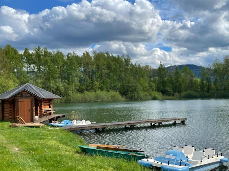 Rezidence U Jezera Hotell Jeseník Rum bild