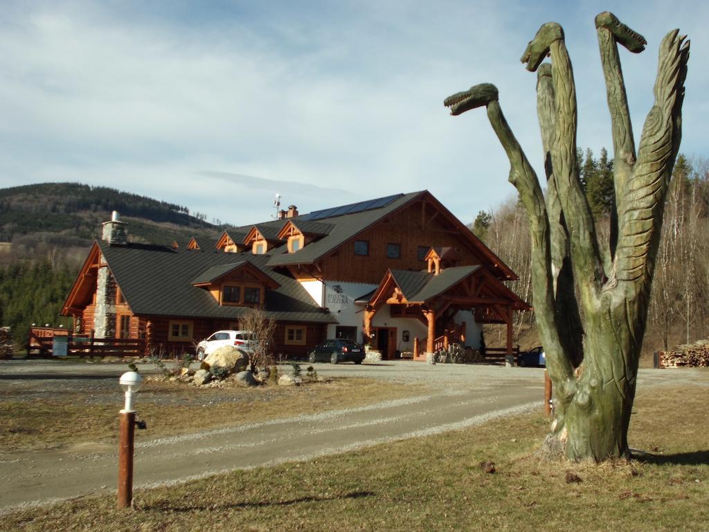 Rezidence U Jezera Hotell Jeseník Exteriör bild