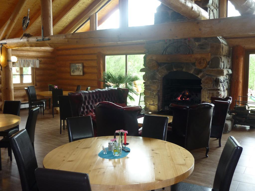 Rezidence U Jezera Hotell Jeseník Exteriör bild