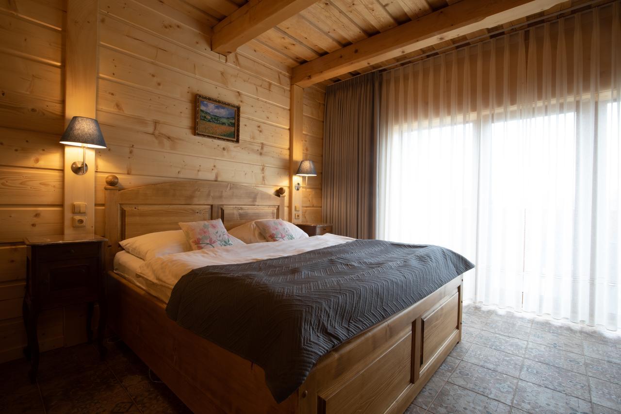 Rezidence U Jezera Hotell Jeseník Exteriör bild